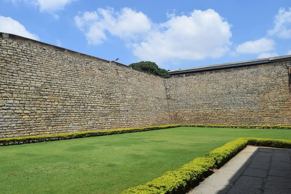 Bangalore Fort, heritage near Bengaluru