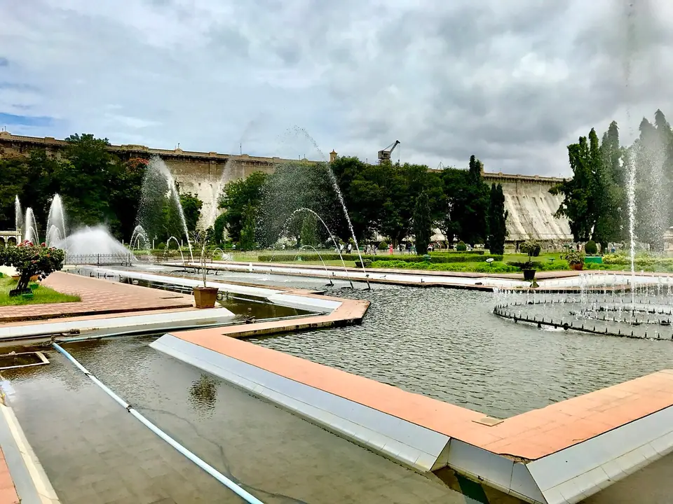Brindavan Gardens, wildlife near Bengaluru