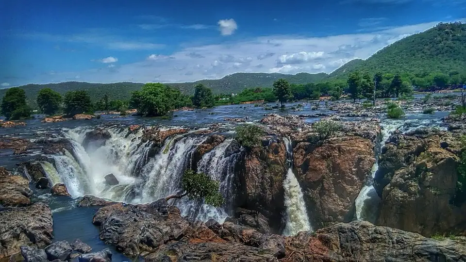 Hogenakkal Falls, waterfalls near Bengaluru