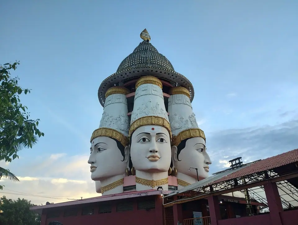 Shrungagiri Sri Shanmukha Swamy Temple, temples near Bengaluru